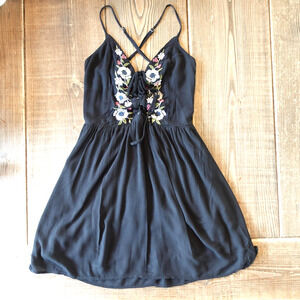 Abercrombie & Fitch Dress Medium Black Embroidered Floral Lace Up Boho Mini